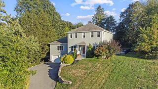 Photo of 4 Woodsom Dr. Amesbury, MA 01913