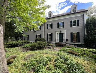 Photo of 12 Ash Street Place Cambridge, MA 02138