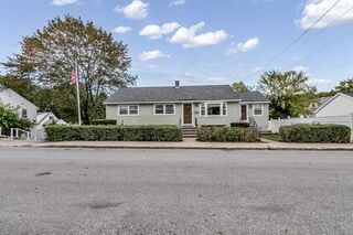 Photo of real estate for sale located at 4 Bourque St Lawrence, MA 01843