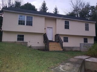 Photo of 21 Spencer Rd Oakham, MA 01068