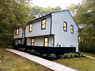 Photo of 64 Kalman Pl Taunton, MA 02780