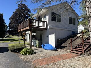Photo of 657 Pleasant St Rochdale, MA 01542
