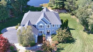 Photo of 10 Dunham Pond Rd Lakeville, MA 02347