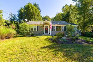 Photo of 123 Charlton Rd Spencer, MA 01562