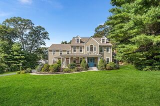 Photo of 1 Jonathans Way Upton, MA 01568