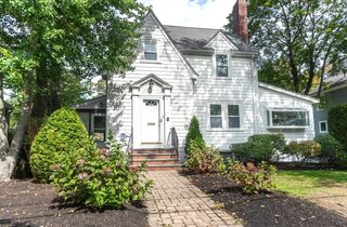 Photo of 125 Oakdale Rd Newton Highlands, MA 02461