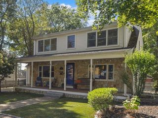 Photo of 8 Hatch Rd West Medford, MA 02155