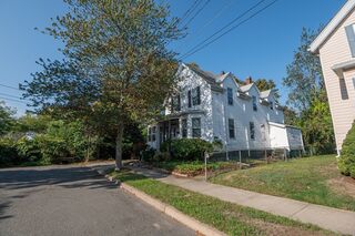 Photo of 39 Arthur St Lynn, MA 01905