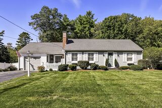 Photo of 46 Hartford Ave N Upton, MA 01568