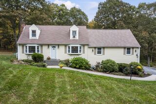 Photo of 223 West St Douglas, MA 01516