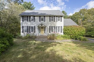 Photo of 11 Old Farm Rd Douglas, MA 01516