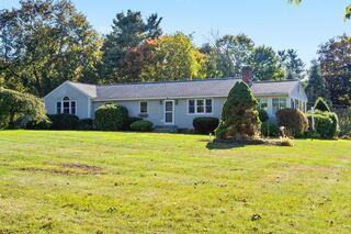 Photo of 152 Coburn Rd Berlin, MA 01503