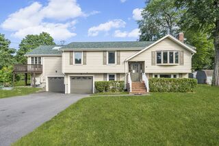 Photo of 9 Oak Drive Plainville, MA 02762