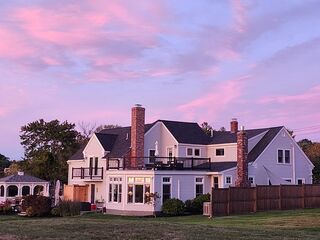 Photo of 50 Jeffreys Neck Rd Ipswich, MA 01938