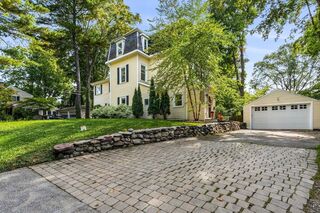 Photo of 28 Mercer Rd Needham Heights, MA 02494