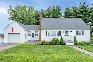 Photo of 55 Kent Dr Hudson, MA 01749