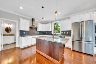 Photo of 18 Boston Rd Andover, MA 01810