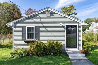 Photo of 13 Mayflower Rd Holbrook, MA 02343
