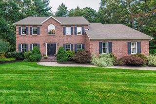 Photo of 32 Bear Stump Circle Raynham, MA 02767