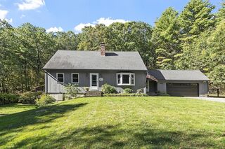 Photo of 802 Reservoir Rd Lunenburg, MA 01462