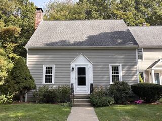 Photo of 273 Twin Lakes Dr Halifax, MA 02338