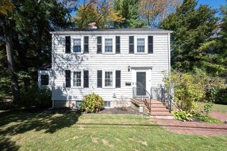 Photo of 6 Cleveland Rd Wellesley, MA 02481