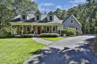 Photo of 40 Hemlock Park Drive Groton, MA 01450