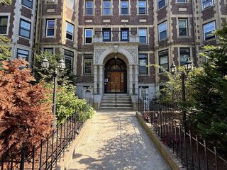 Photo of 390 Riverway Boston - Mission Hill, MA 02115