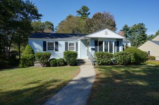 Photo of 30 Harriman Rd Hudson, MA 01749