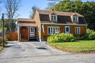 Photo of 32 Carron Lane Oxford, MA 01540