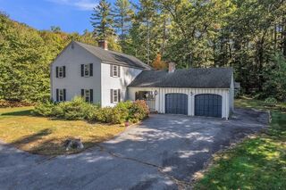 Photo of 172 Ballville Rd Bolton, MA 01740