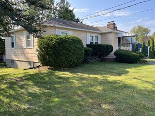 Photo of 25 Harriet Ave Shrewsbury, MA 01545