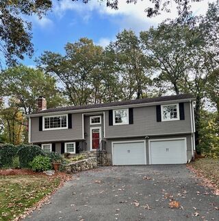 Photo of 17 Stagecoach Dr Ashland, MA 01721