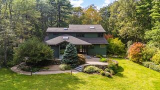 Photo of 110 Fielding Farm Drive Carlisle, MA 01741