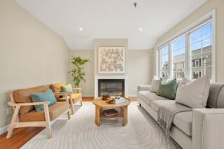 Photo of 40 Myrtle St Waltham, MA 02453
