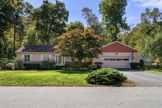 Photo of 27 Holmes St Easton, MA 02356