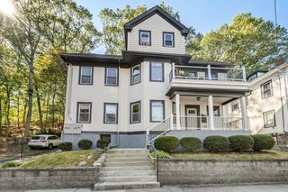 Photo of 17 Circuit Ave Newton, MA 02461