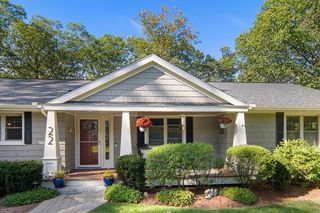 Photo of 22 Peachtree Rd Lexington, MA 02420