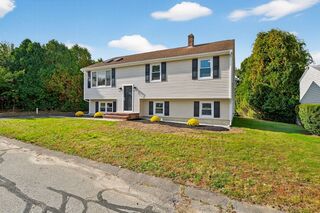 Photo of 48 Valley View Dr New Bedford, MA 02740