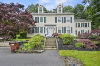Photo of 161 Elm St Amesbury, MA 01913