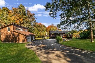 Photo of 88 Brush Hill Rd Sherborn, MA 01770
