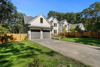 Photo of 18 Overlook Drive Bedford, MA 01730