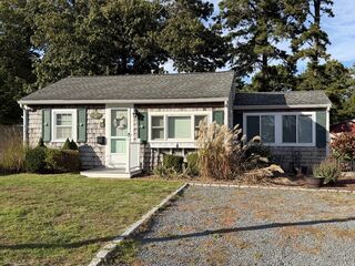 Photo of 4 Braddock St Bass River, MA 02664