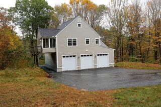 Photo of 241 N Brookfield Rd New Braintree, MA 01531
