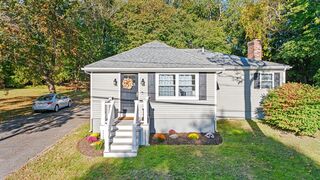 Photo of 6 Vaughan St Lakeville, MA 02347