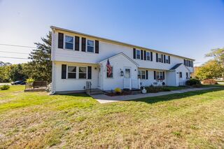 Photo of 166 E Bacon St Plainville, MA 02762