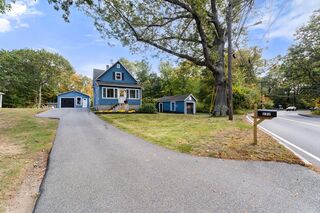 Photo of real estate for sale located at 131 Montrose Avenue Wakefield, MA 01880