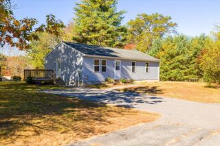 Photo of 105 Hodgkins Dr East Brookfield, MA 01515