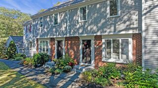 Photo of 1303 Foxwood Cir Peabody, MA 01960