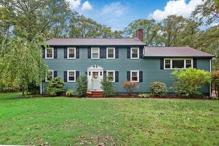 Photo of 24 Red Coat Ln Plainville, MA 02762